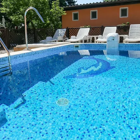 Elizabet Guest house *