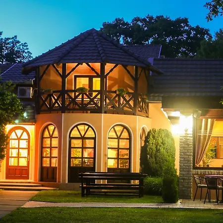 Elizabet * Palic